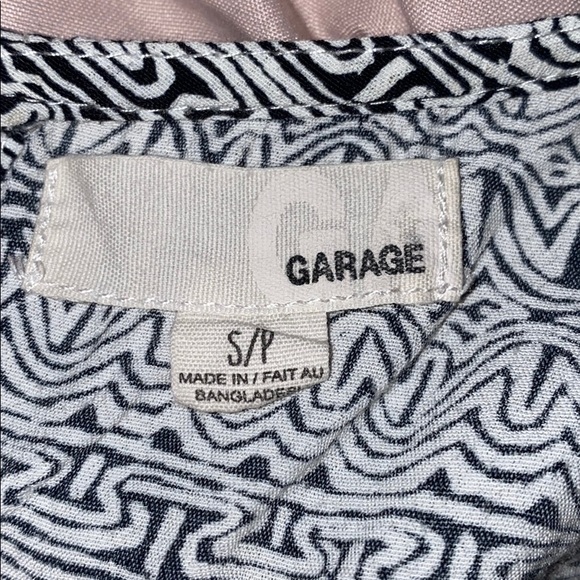 Garage Tank - Picture 3 of 3